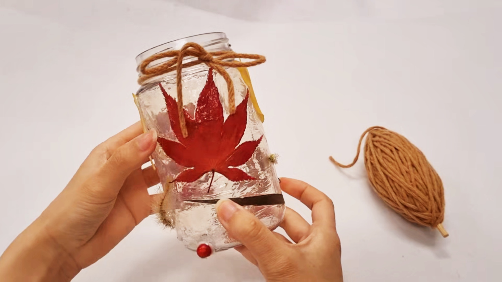 가을을 담은 조명