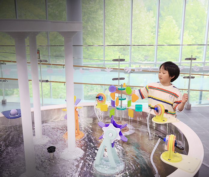 쏴아 물놀이 전시 사진